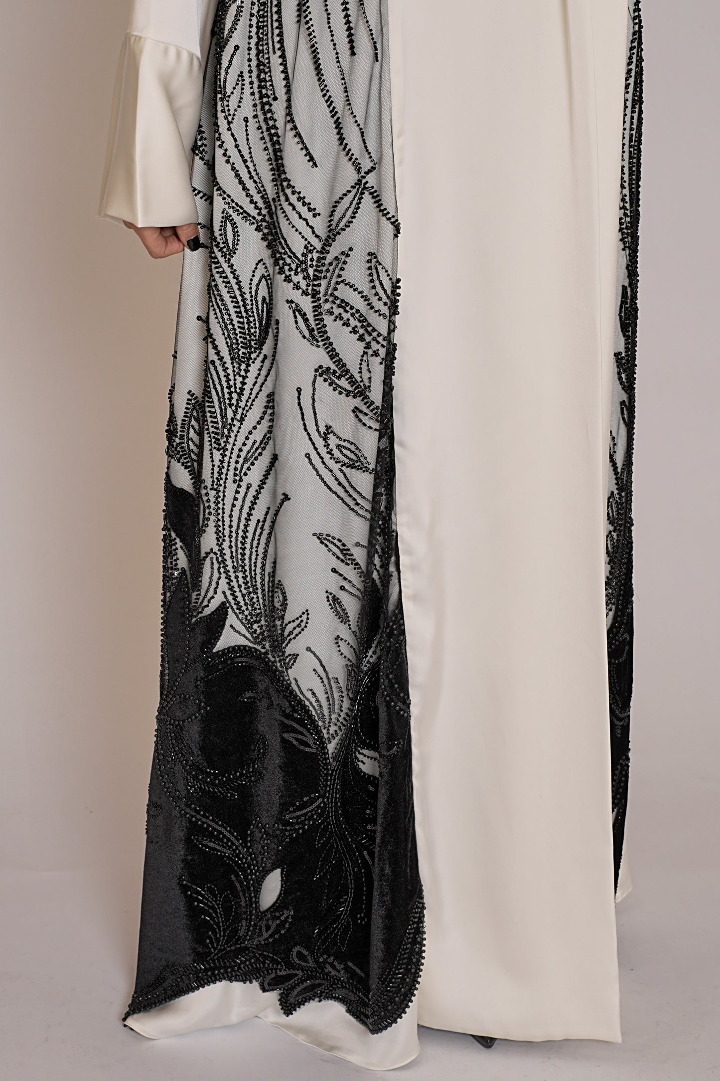Ivory Noir Lace Abaya