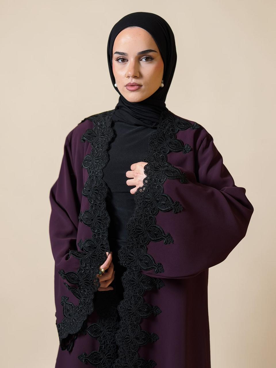 Plum Lace Open Abaya – Signature Edition ✨