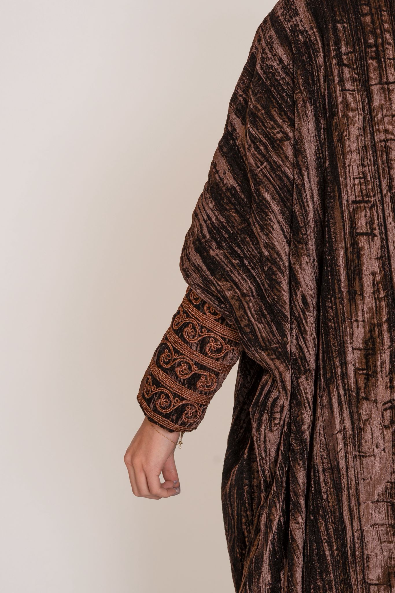 Classic Velvet Abaya – Chocolate Brown